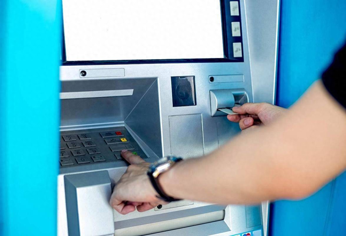 中国银行股票投资价值债券_银行降息 存款理财选择 多元化资产配置