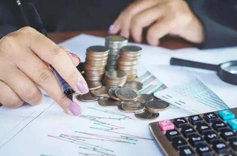 货币超发与通缩现象解读_超发货币是货币政策吗_通胀与通缩周期分析