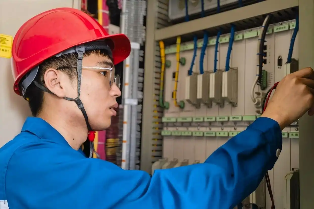现在做什么行业前景好_高考志愿填报指南_新能源行业前景与就业分析