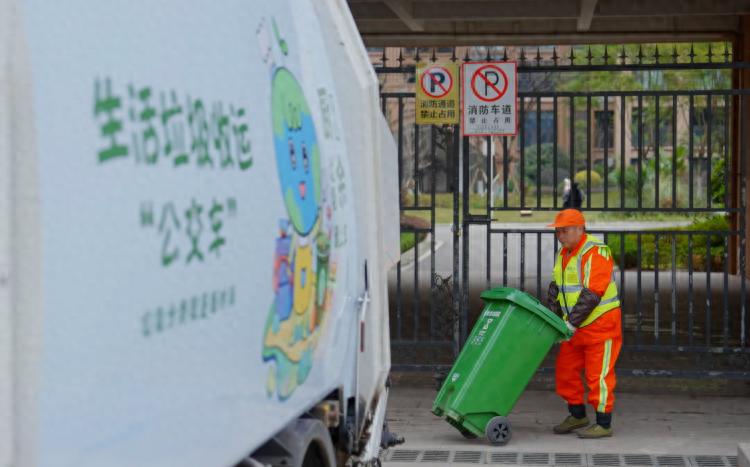 大渡口区垃圾分类 直收直运模式 生活垃圾分类不达标退回_城市垃圾处理流程图片