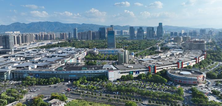 义乌小商品批发市场形象建设的成功案例_义乌发展经验_义乌市场采购贸易方式