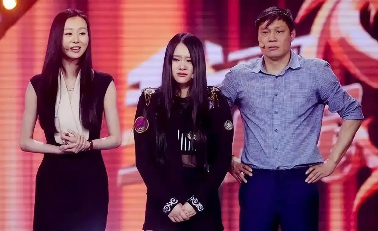 范志毅小女儿100天办洒_范志毅感情史_范志毅女儿范斯晶