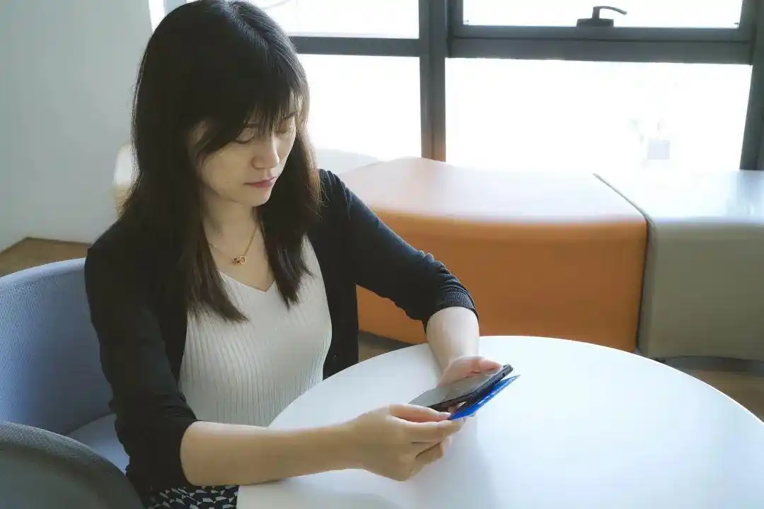 寒冬疫情下，学生乘车卡到期咋办？手机就能在线延期