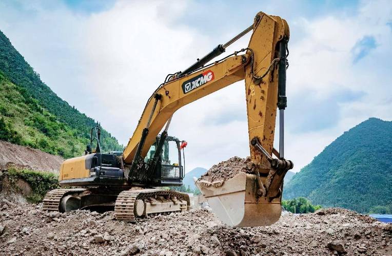 挖掘机销售怎样找客户_广东基建设备选型指南_大型挖掘机厂家选择标准